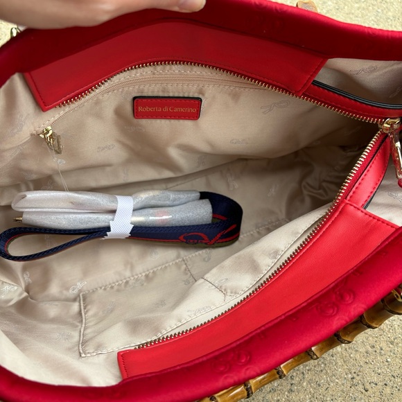 Roberta di Camerino Red Tote with Bamboo Handles Monogram Design - Picture 3 of 16